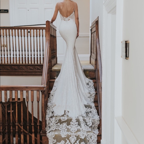 [Enzoani] McKinley Wedding Dress - Picture 5 of 5
